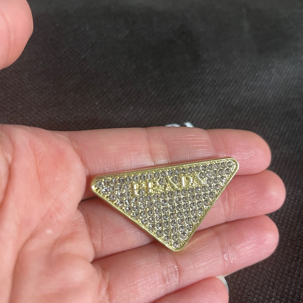 Prada - Picture 4 of 8